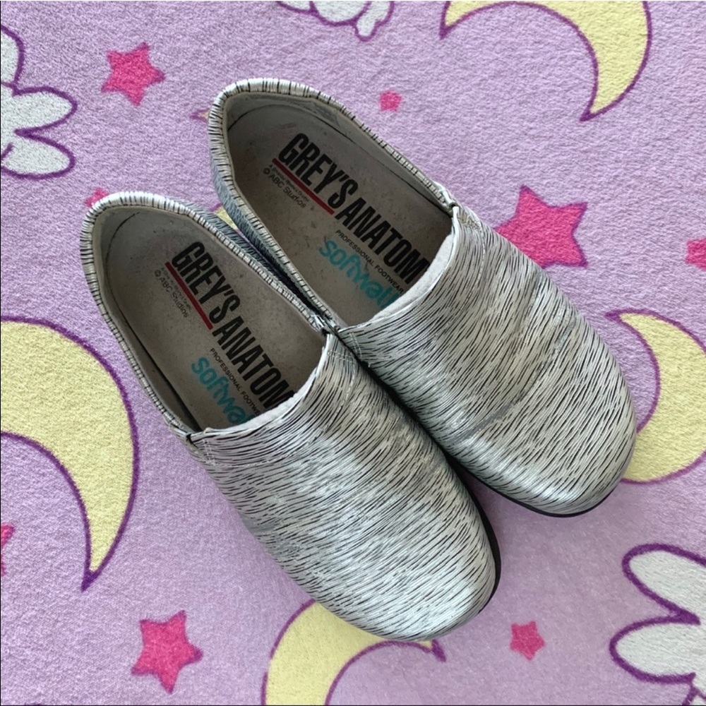 Grey’s Anatomy by Softwalk Clogs